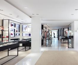 CHANEL image 5