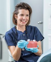 Dr. med. dent. Brandenberg Francine Bild 5