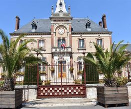 Mairie - Brou image 1
