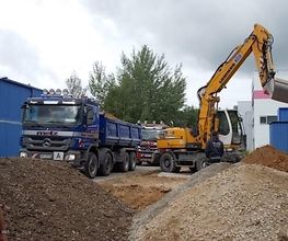 Metz Bagger & Transporte Bild 1