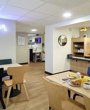 B&B HOTEL Viry-Châtillon image 9