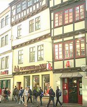 Aussenansicht der Apotheke am Dom