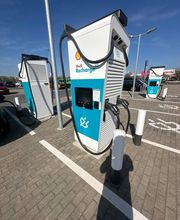 Shell Recharge Charging Station Bild 1