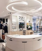 Lacoste Marseille Terrasses du Port image 6