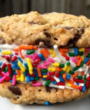 Ms. Cheezious image 7