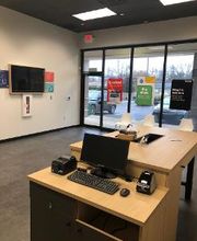 uBreakiFix - Phone and Computer Repair image 9