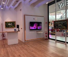 Negozio Flagship Sky | CC Maximo immagine 2