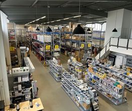 Standortbild Innenraum Lager MEGA eG Plauen, Großhandel für Maler, Bodenleger und Stuckateure