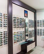 Opticien REZÉ Optical Center image 1