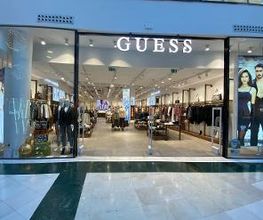 GUESS imagen 1