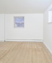 Knollwood Apartments image 14