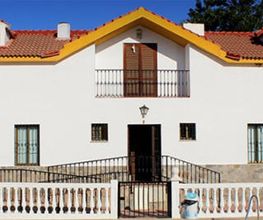 complejo-turistico-los-pinos-exterior-01.jpg