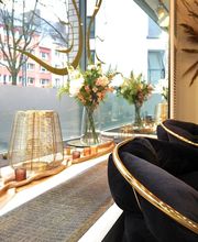 Empire Beauty Bild 1