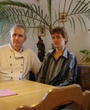 Die Wirtsleute Luzia und Heinrich Fröman