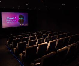 Hotel Kino Bar, Loge AG Bild 7