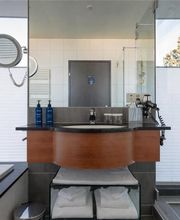 Suite City View - Bathroom