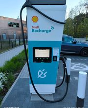 Shell Recharge Charging Station Bild 1