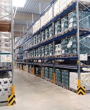 Standortbild Innenraum Lager MEGA eG Berlin-Adlershof, Großhandel für Maler, Bodenleger und Stuckateure