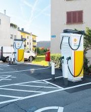 Shell Recharge Charging Station Bild 1