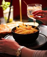 Café Restaurant Neugass Bild 11