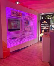 Negozio Flagship Sky | Viale Marconi immagine 2