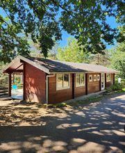 Camping Les Trois Sources Maeva Escapades image 1