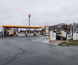 Shell Recharge Charging Station Bild 3