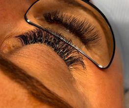 Lashes by Larissa Bild 2