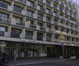 Amavita-Carl-Vogt-extérieur