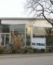 Firmengebäude Haupteingang