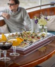 Event op het Water | Partyboot, Borrelboot & BBQ boot Amsterdam afbeelding 1