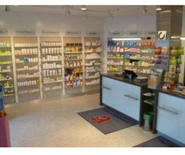 Aussenansicht der Mangfall-Apotheke