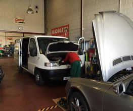 talleres-dunauto-sl-reparacion-04.jpg