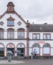Schmitt & Hahn Buch und Presse im Bahnhof Rastatt Bild 1