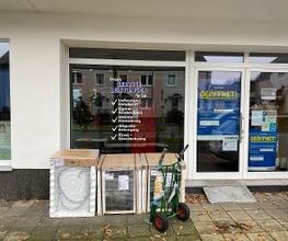Weiter für euch da.  Geräte (Waschmaschinen & Co.) für Kunden bereitgestellt zur Abholung