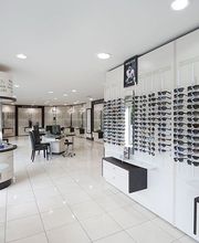 Opticien BEYNOST Optical Center image 3
