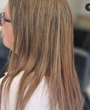 Lahna Coiffure image 19