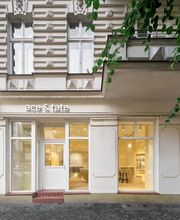 Optician Berlin Akazienstraße - Ace & Tate