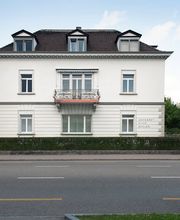 Dr. med. dent. Bühler Nico Bild 1