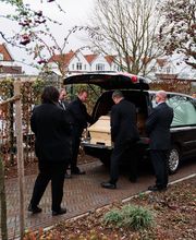 Bestattungs-Institut Wellborg GmbH Bild 13