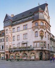 Aussenansicht der Adler-Apotheke