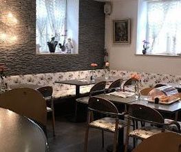 Restaurant & Café im Schweizerhaus Riehen Bild 1