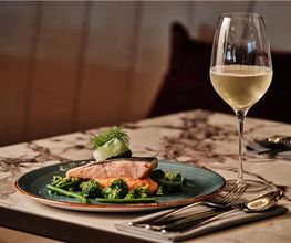 STOKE Bar & Restaurant Bild 4