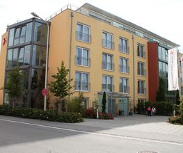 Bayerisches Rotes Kreuz Senioren- u. Pflegeheim Bild 2