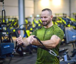 Fitness_HALLE46_Training_008.png