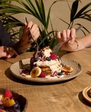 Matcha Pisctachio Pancakes