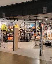 The North Face Paris - Beaugrenelle image 1
