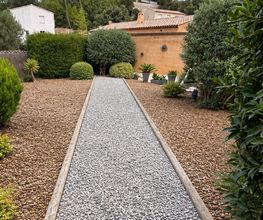 YAJ'GARDEN image 6