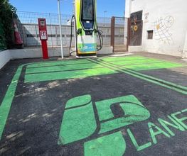 IPLANET Ricarica in sicurezza in modalità ultra fast per tutti i veicoli elettrici.