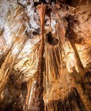 Grotte De La Madeleine image 7